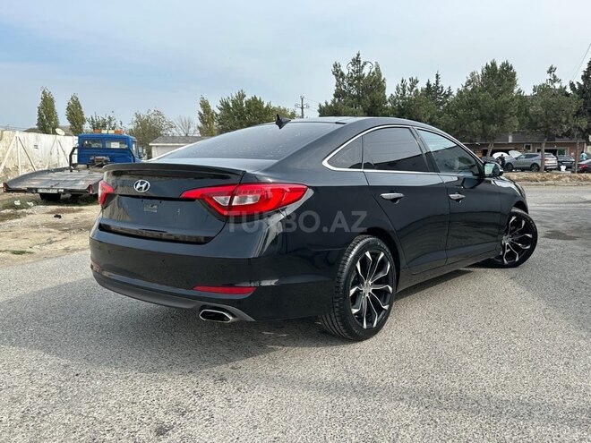 Hyundai Sonata-13