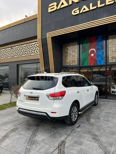 Nissan Pathfinder-6