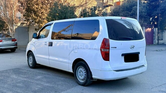 Hyundai H-1-6