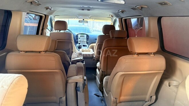 Hyundai H-1-10