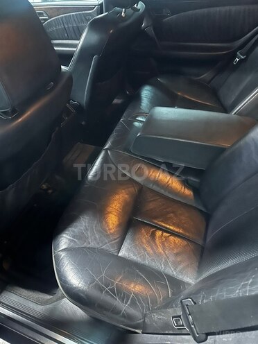 Mercedes E 200-7