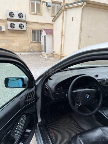 BMW 535 1997, 543,000 km - 3.5 l - Bakı