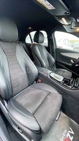Mercedes E 300 e-7