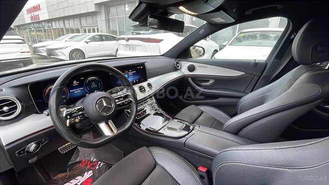 Mercedes E 300 e-10