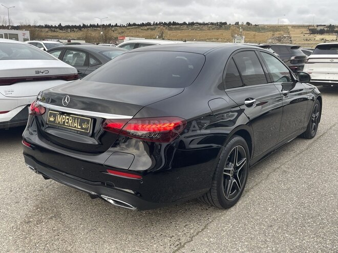 Mercedes E 300 e-4