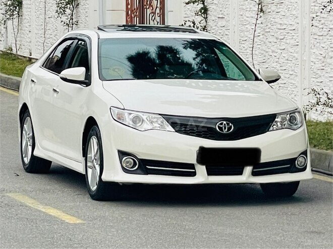 Toyota Camry-1