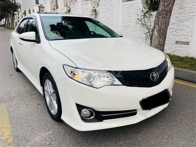 Toyota Camry-4