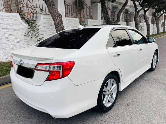 Toyota Camry-8