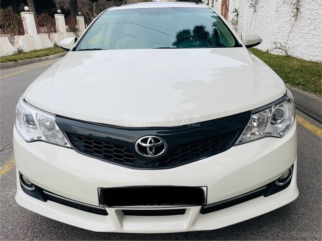 Toyota Camry-11