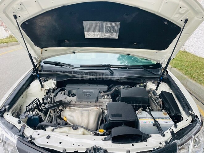 Toyota Camry-17