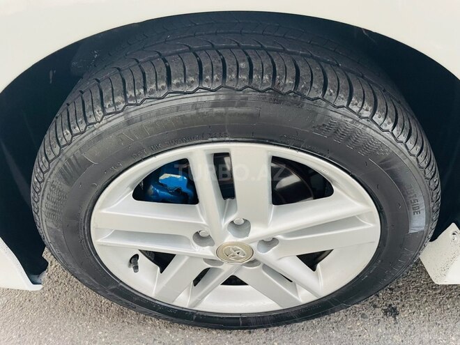 Toyota Camry-16