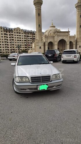 Mercedes C 240 1998, 174,000 km - 2.4 л - Bakı