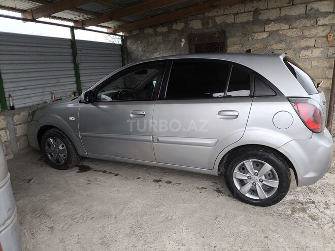 Kia Rio 2009, 253,000 km - 1.5 л - Füzuli