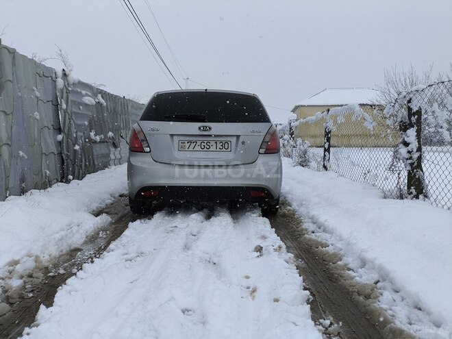 Kia Rio 2009, 253,000 km - 1.5 л - Füzuli