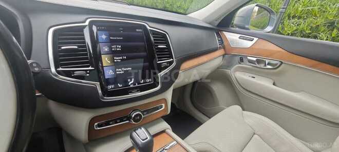 Volvo XC90-13