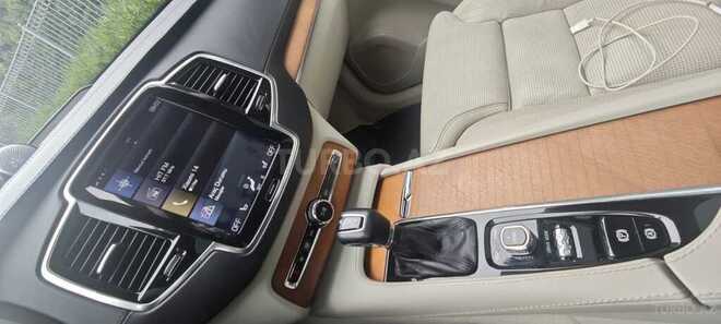 Volvo XC90-12