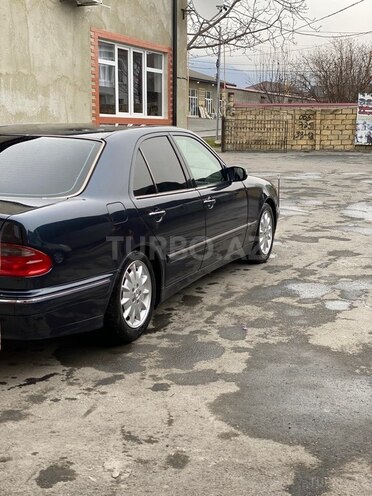 Mercedes E 200 2000, 148,000 km - 2.0 л - Zaqatala
