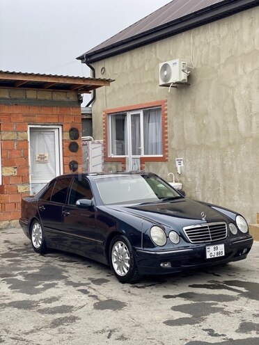Mercedes E 200 2000, 148,000 km - 2.0 л - Zaqatala