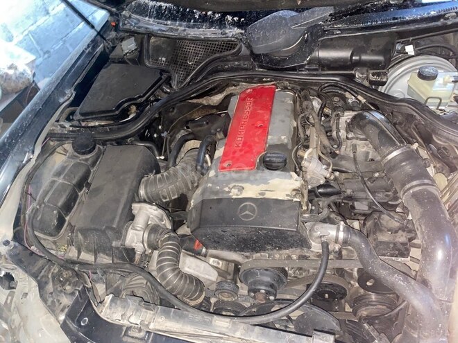 Mercedes E 200 2000, 148,000 km - 2.0 л - Zaqatala