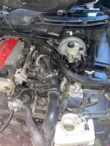Mercedes E 200 2000, 148,000 km - 2.0 л - Zaqatala