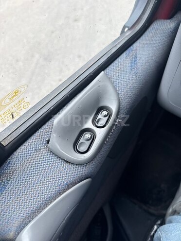 Ford Transit-17