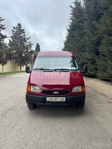 Ford Transit-1