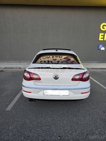 Volkswagen Passat CC-2