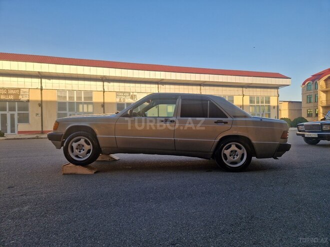 Mercedes 190 1990, 200,000 km - 2.0 л - İmişli