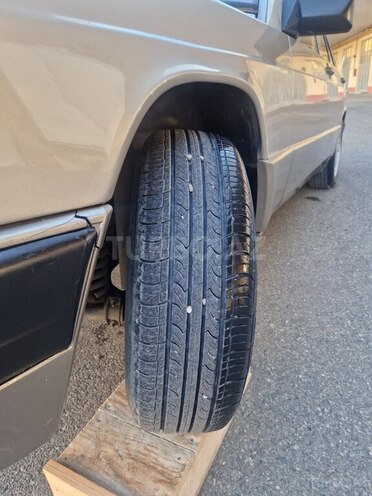 Mercedes 190 1990, 200,000 km - 2.0 л - İmişli