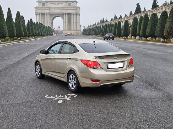 Hyundai Accent 2011, 380,000 km - 1.4 l - Gəncə