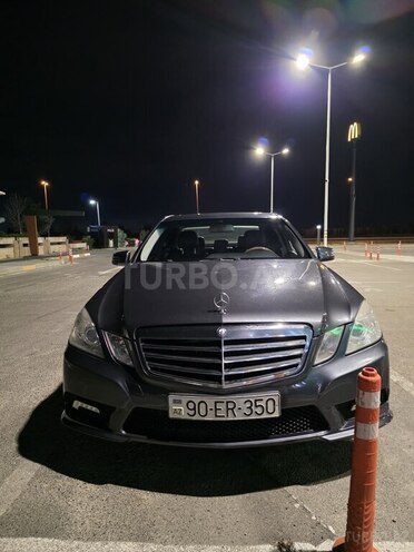 Mercedes E 350 4MATIC 2011, 177,000 km - 3.5 л - Bakı
