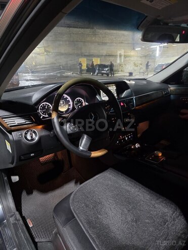 Mercedes E 350 4MATIC 2011, 177,000 km - 3.5 л - Bakı