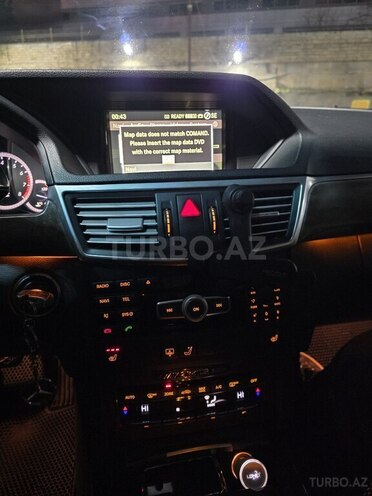Mercedes E 350 4MATIC 2011, 177,000 km - 3.5 л - Bakı