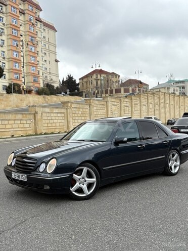 Mercedes E 320 2001, 420,000 km - 3.2 l - Bakı