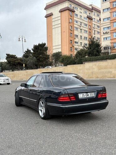 Mercedes E 320 2001, 420,000 km - 3.2 l - Bakı