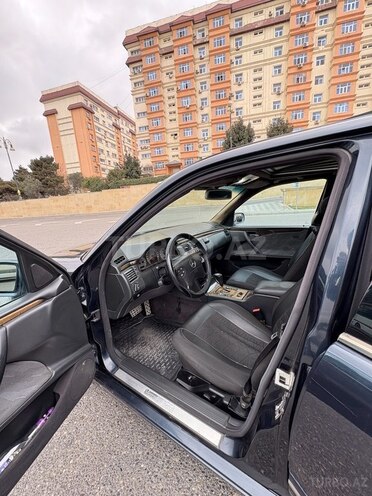 Mercedes E 320 2001, 420,000 km - 3.2 l - Bakı