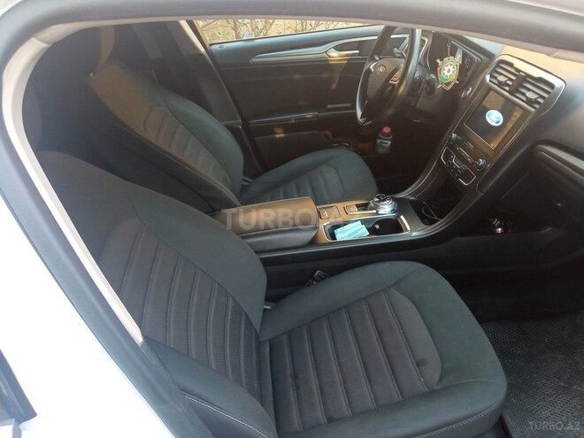 Ford Fusion (North America)-15