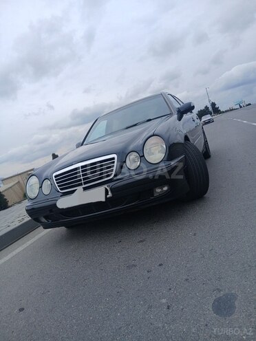 Mercedes E 220 1999, 325,000 km - 2.2 l - Bakı
