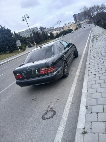 Mercedes E 220 1999, 325,000 km - 2.2 l - Bakı