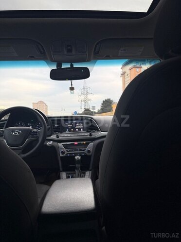 Hyundai Elantra 2018, 238,459 km - 2.0 л - Bakı
