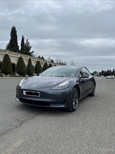 Tesla Model 3 2023, 27,359 km - 0.0 l - Gəncə