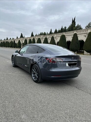 Tesla Model 3 2023, 27,359 km - 0.0 l - Gəncə