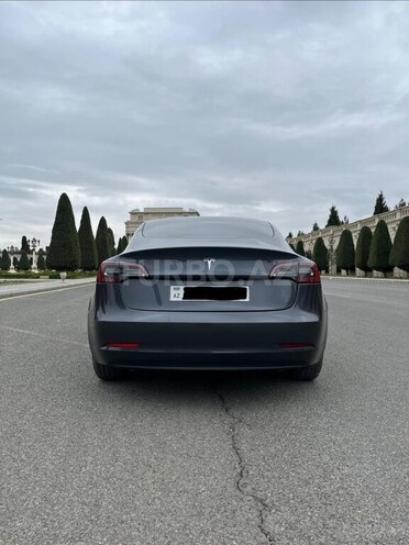 Tesla Model 3 2023, 27,359 km - 0.0 l - Gəncə