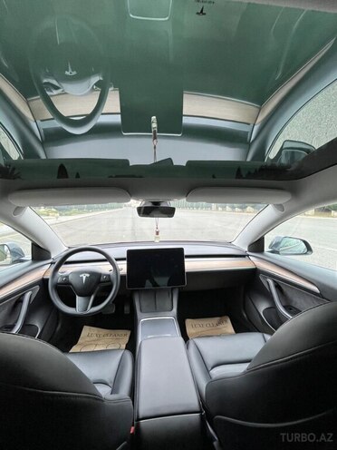 Tesla Model 3 2023, 27,359 km - 0.0 l - Gəncə