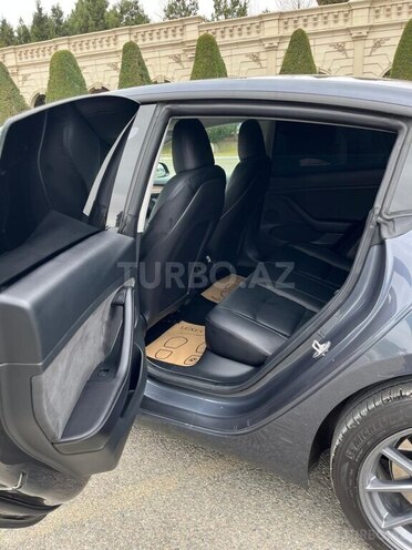 Tesla Model 3 2023, 27,359 km - 0.0 l - Gəncə