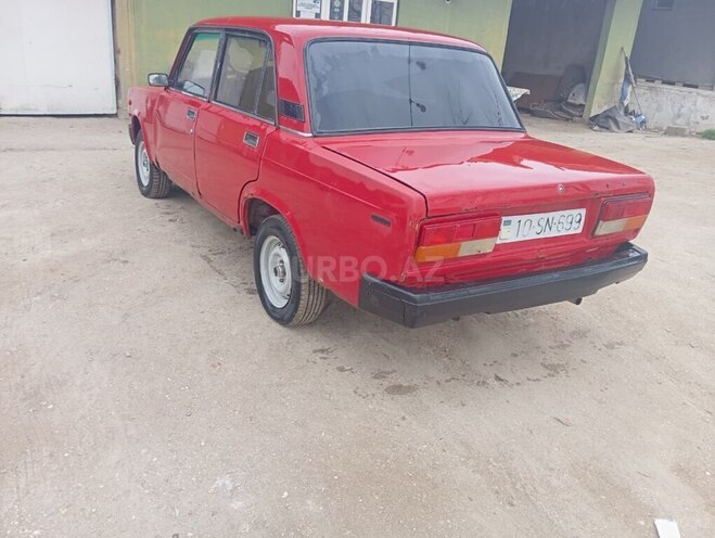 LADA (VAZ) 2107 2004, 100,000 km - 1.6 l - Salyan