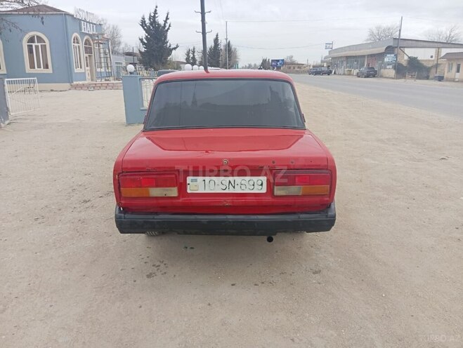 LADA (VAZ) 2107 2004, 100,000 km - 1.6 l - Salyan