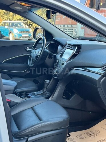 Hyundai Santa Fe-3
