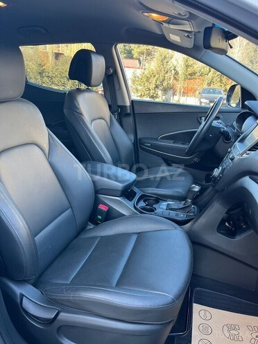 Hyundai Santa Fe-8