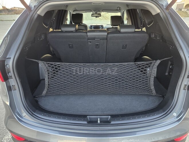 Hyundai Santa Fe-8